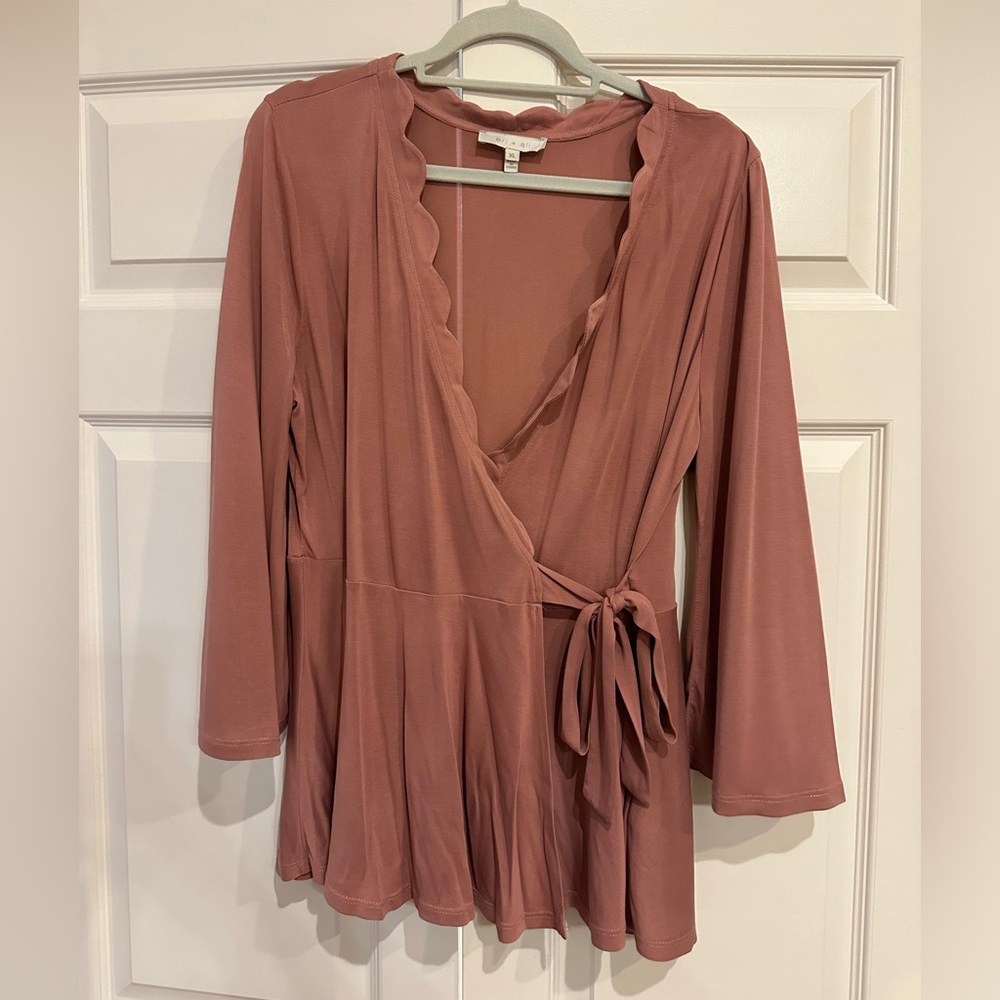 Anthropologie Eri + Ali Jersey tie front side top.